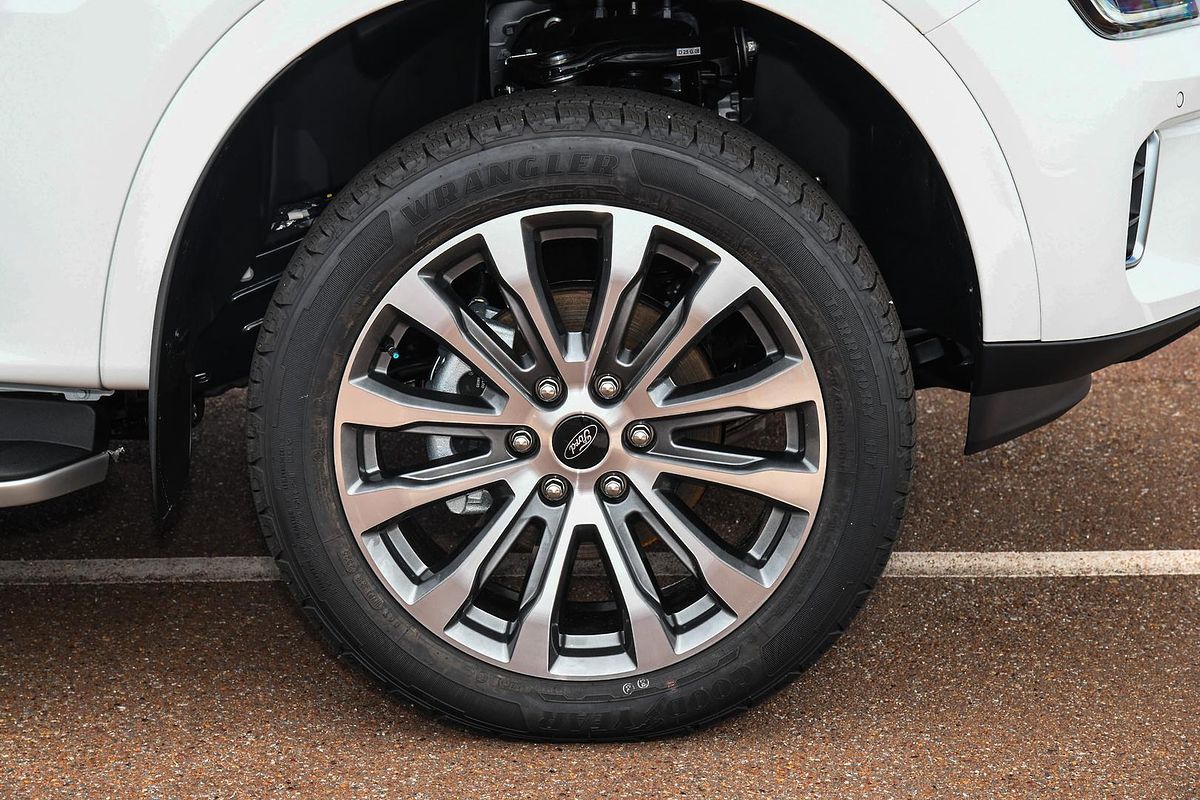 2025 Ford Everest Platinum 3.0L