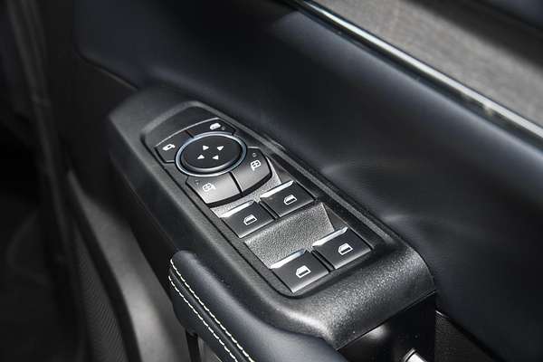 2025 Ford Everest Platinum 3.0L