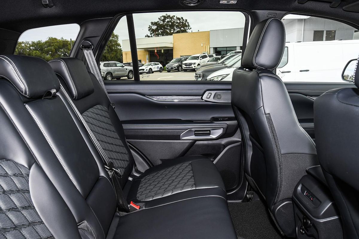 2025 Ford Everest Platinum 3.0L