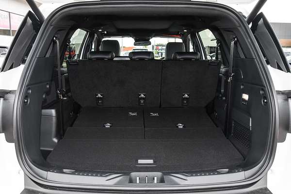 2025 Ford Everest Platinum 3.0L