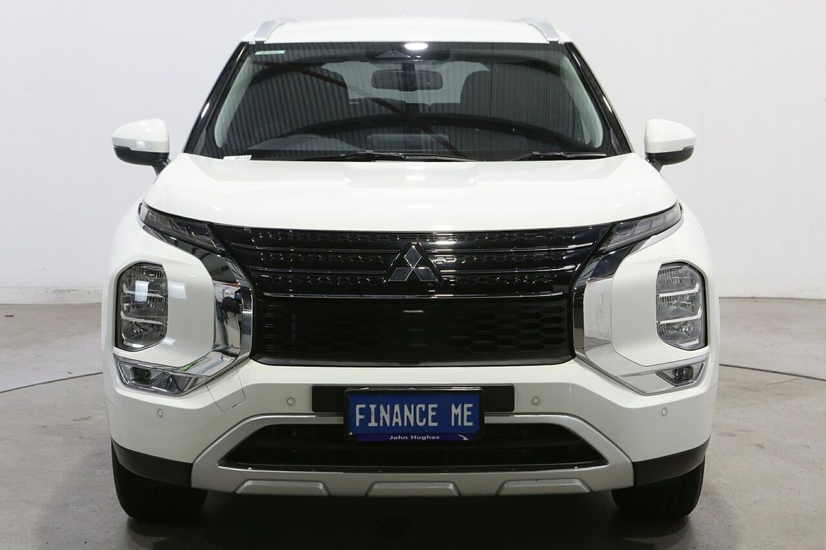 2024 Mitsubishi Outlander LS ZM