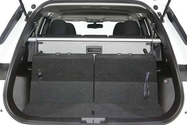 2024 Mitsubishi Outlander LS ZM