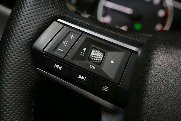 2024 Mitsubishi Outlander LS ZM