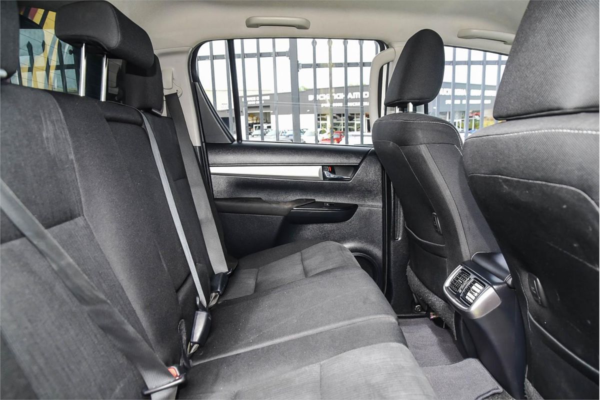 2019 Toyota Hilux SR5 GUN126R 4X4