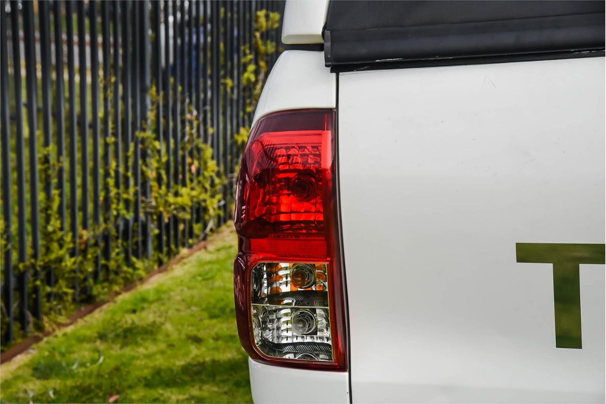 2019 Toyota Hilux SR5 GUN126R 4X4