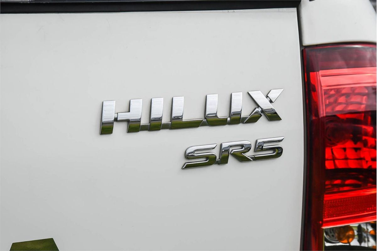 2019 Toyota Hilux SR5 GUN126R 4X4