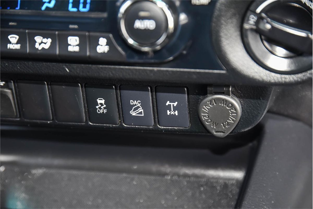 2019 Toyota Hilux SR5 GUN126R 4X4