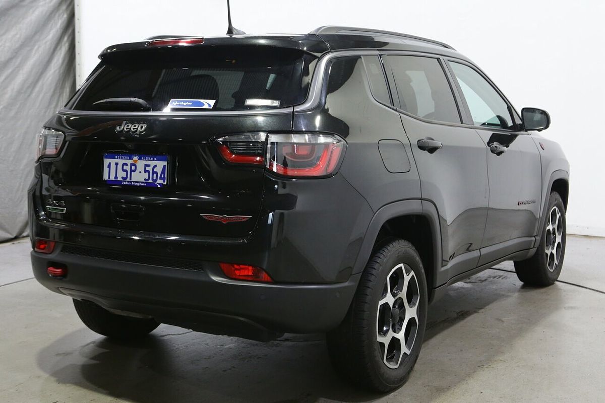 2022 Jeep Compass Trailhawk M6