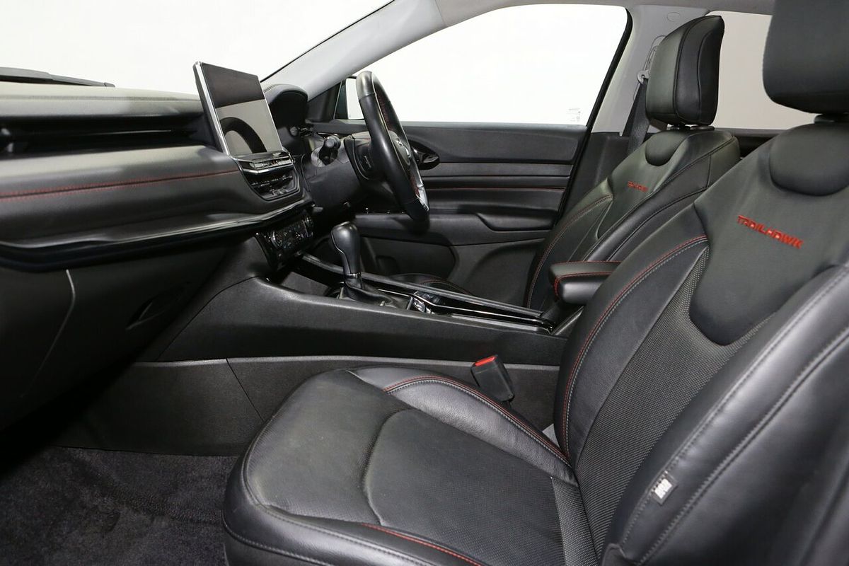 2022 Jeep Compass Trailhawk M6