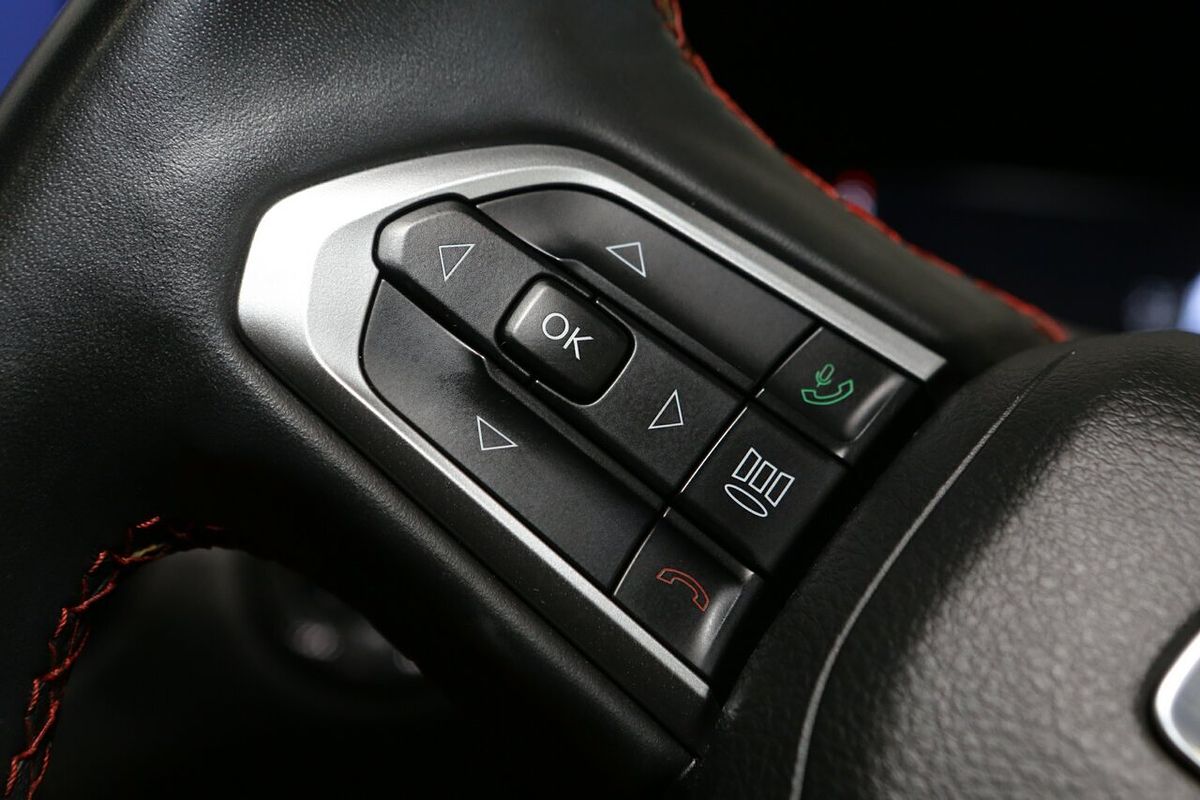 2022 Jeep Compass Trailhawk M6