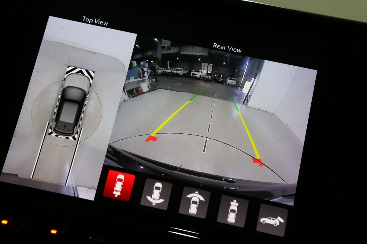 2022 Jeep Compass Trailhawk M6