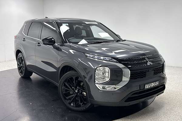 2024 Mitsubishi Outlander LS ZM