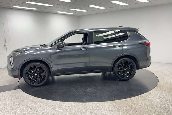 2024 Mitsubishi Outlander LS ZM