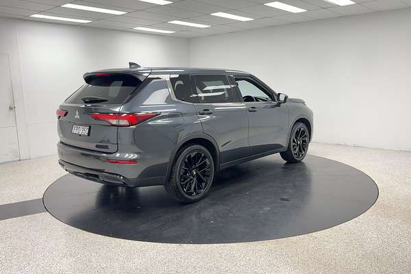 2024 Mitsubishi Outlander LS ZM