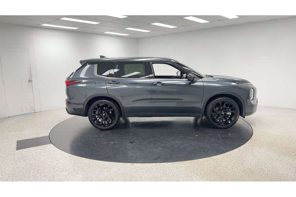 2024 Mitsubishi Outlander LS ZM