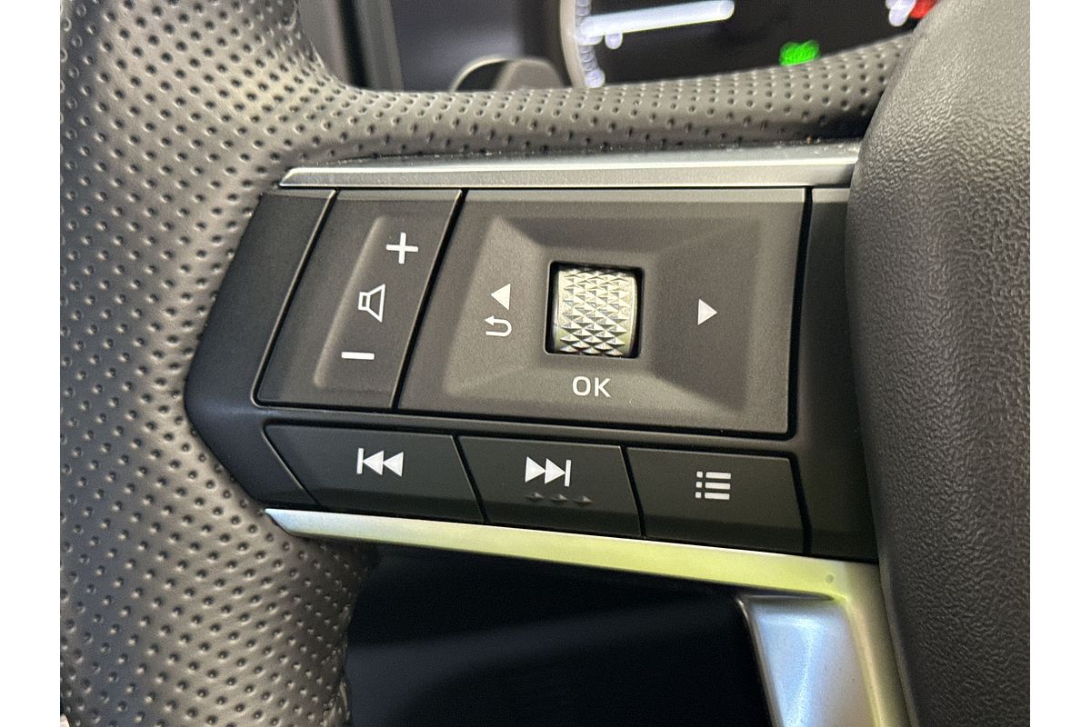 2024 Mitsubishi Outlander LS ZM