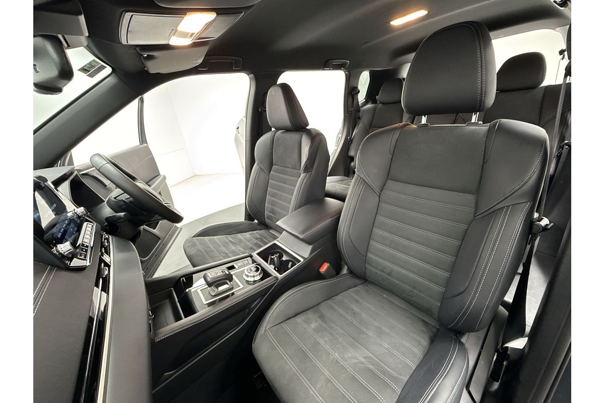 2024 Mitsubishi Outlander LS ZM