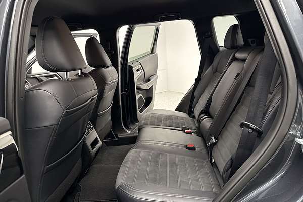2024 Mitsubishi Outlander LS ZM