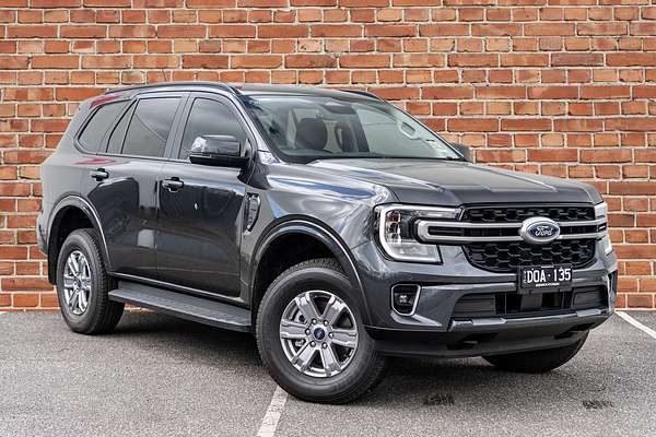 2024 Ford Everest Ambiente  2.0L