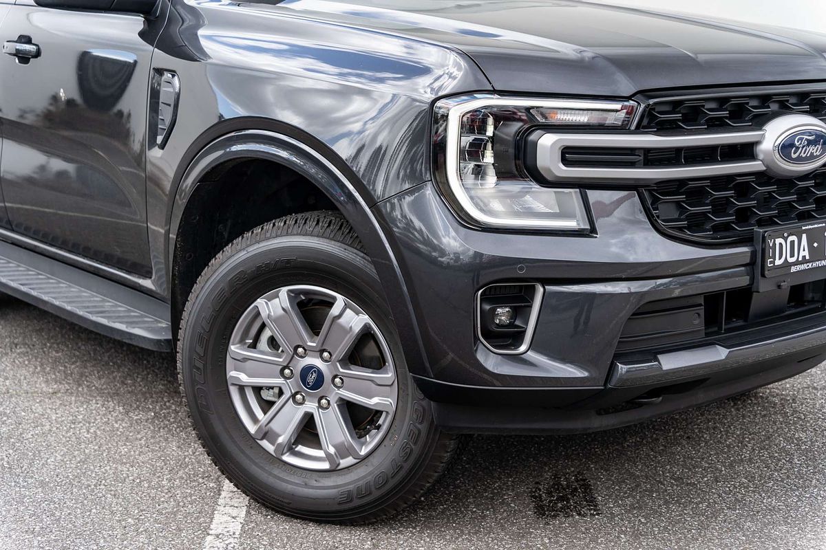 2024 Ford Everest Ambiente  2.0L