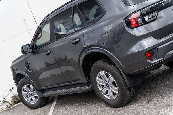 2024 Ford Everest Ambiente  2.0L