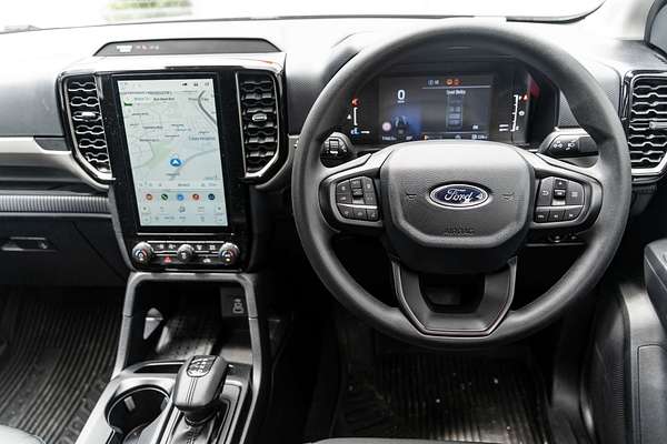 2024 Ford Everest Ambiente  2.0L