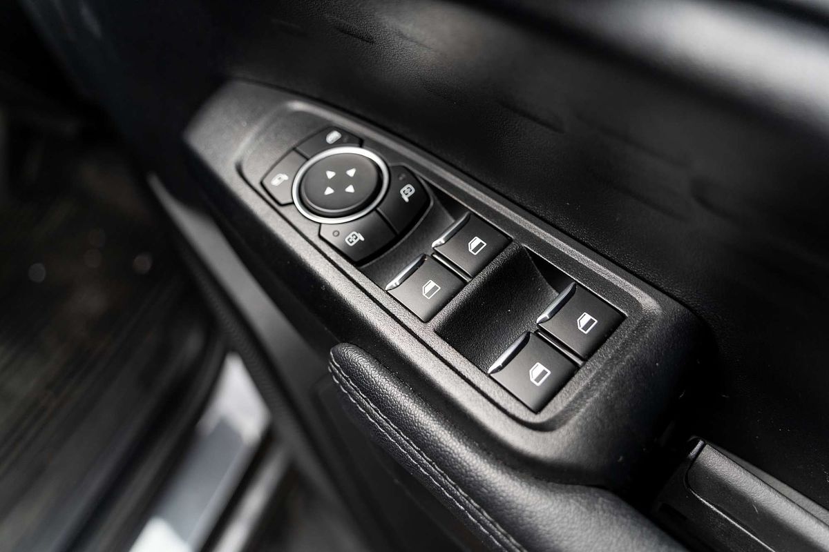 2024 Ford Everest Ambiente  2.0L