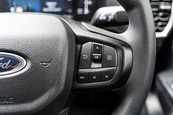 2024 Ford Everest Ambiente  2.0L