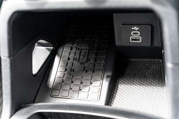 2024 Ford Everest Ambiente  2.0L