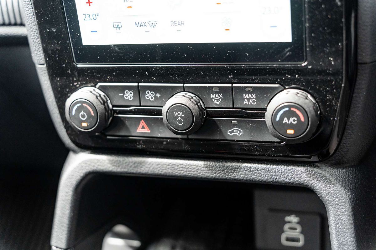 2024 Ford Everest Ambiente  2.0L