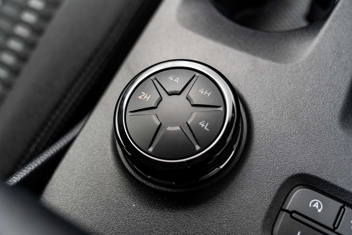 2024 Ford Everest Ambiente  2.0L