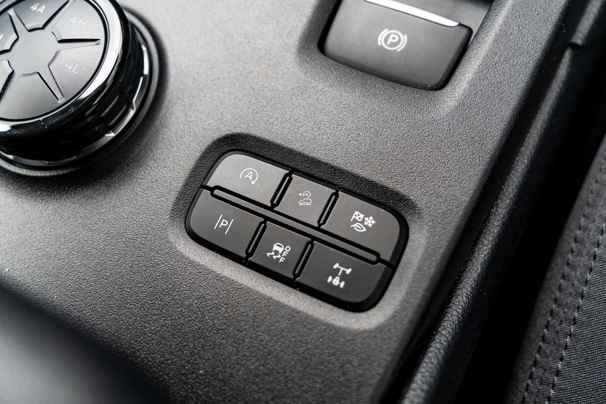 2024 Ford Everest Ambiente  2.0L