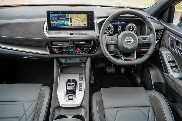 2025 Nissan QASHQAI N-DESIGN e-POWER J12