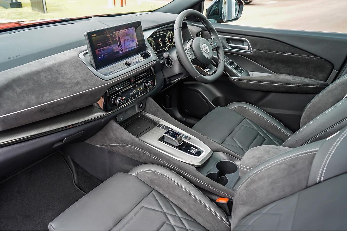 2025 Nissan QASHQAI N-DESIGN e-POWER J12