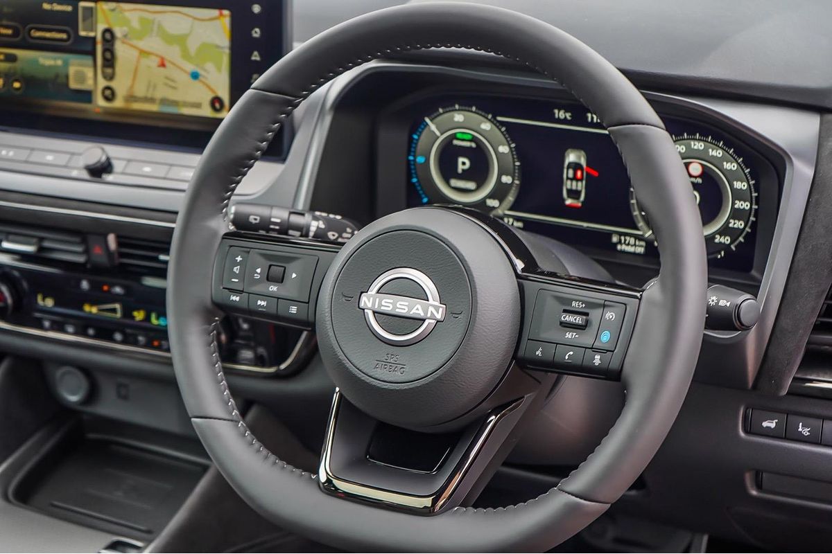 2025 Nissan QASHQAI N-DESIGN e-POWER J12