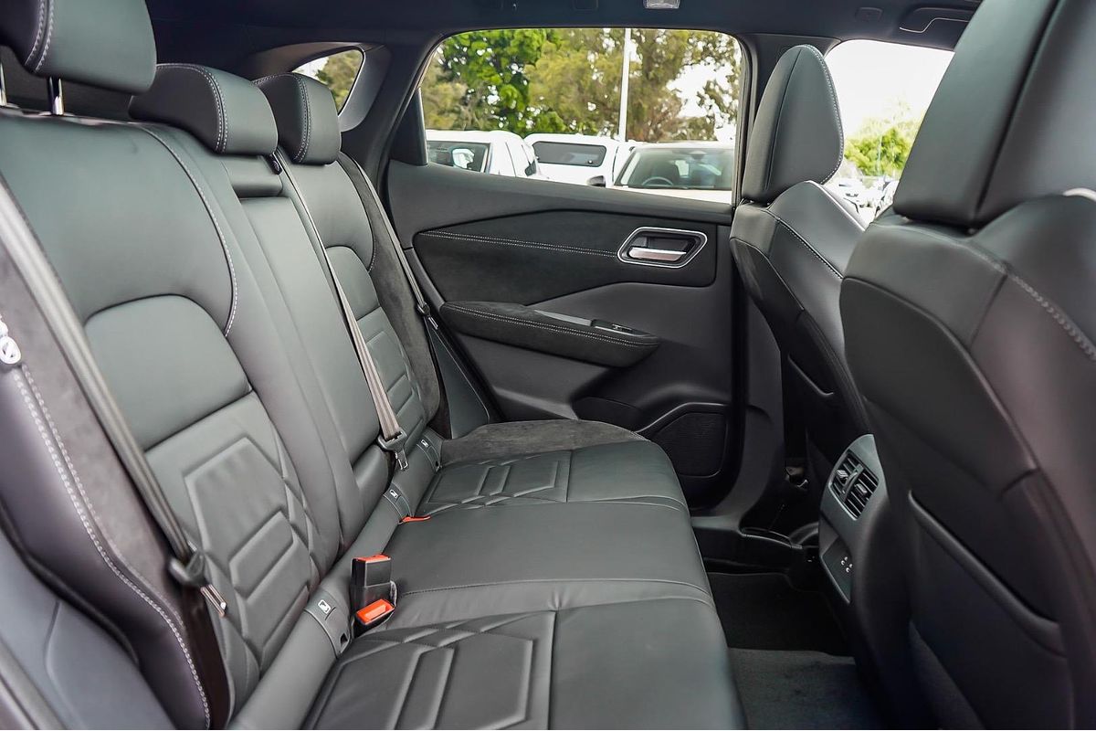 2025 Nissan QASHQAI N-DESIGN e-POWER J12