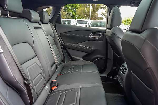 2025 Nissan QASHQAI N-DESIGN e-POWER J12