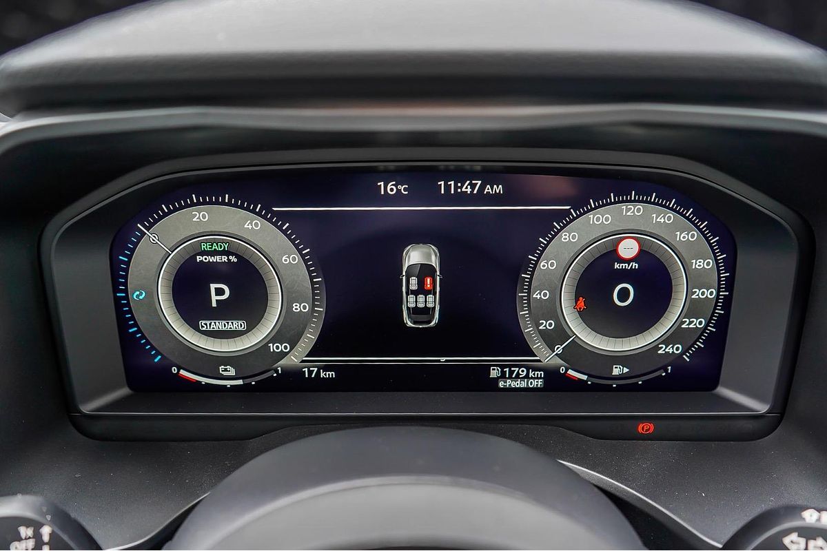 2025 Nissan QASHQAI N-DESIGN e-POWER J12