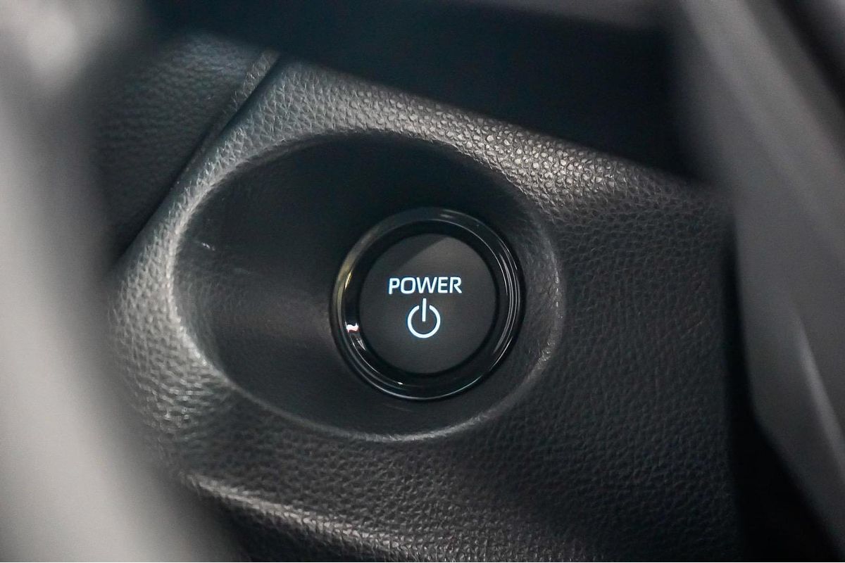 2024 Toyota COROLLA CROSS GX 2WD HYBRID MXGH10R