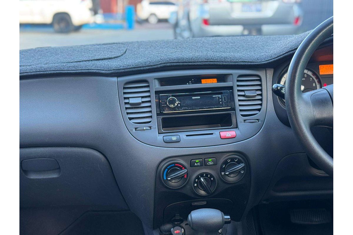 2005 Kia Rio  JB