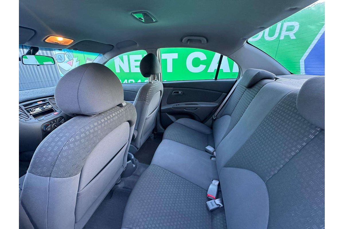 2005 Kia Rio  JB