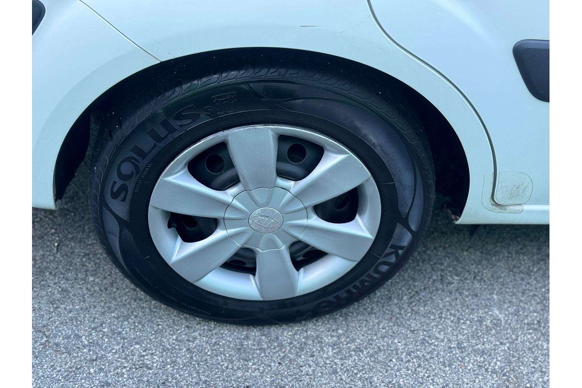2005 Kia Rio  JB