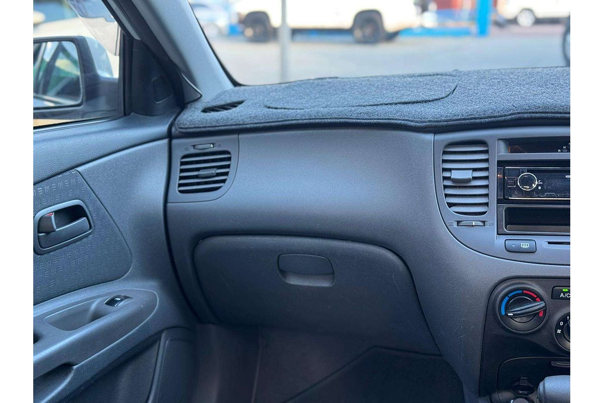 2005 Kia Rio  JB