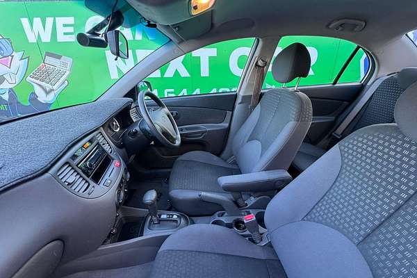 2005 Kia Rio  JB