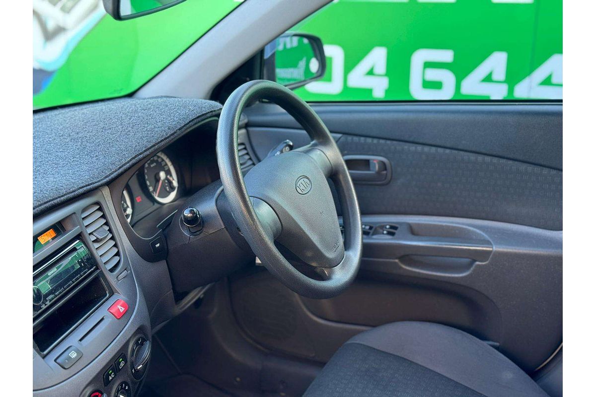 2005 Kia Rio  JB