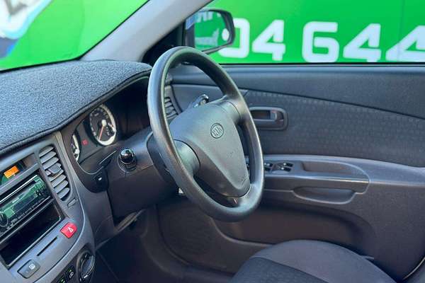 2005 Kia Rio  JB