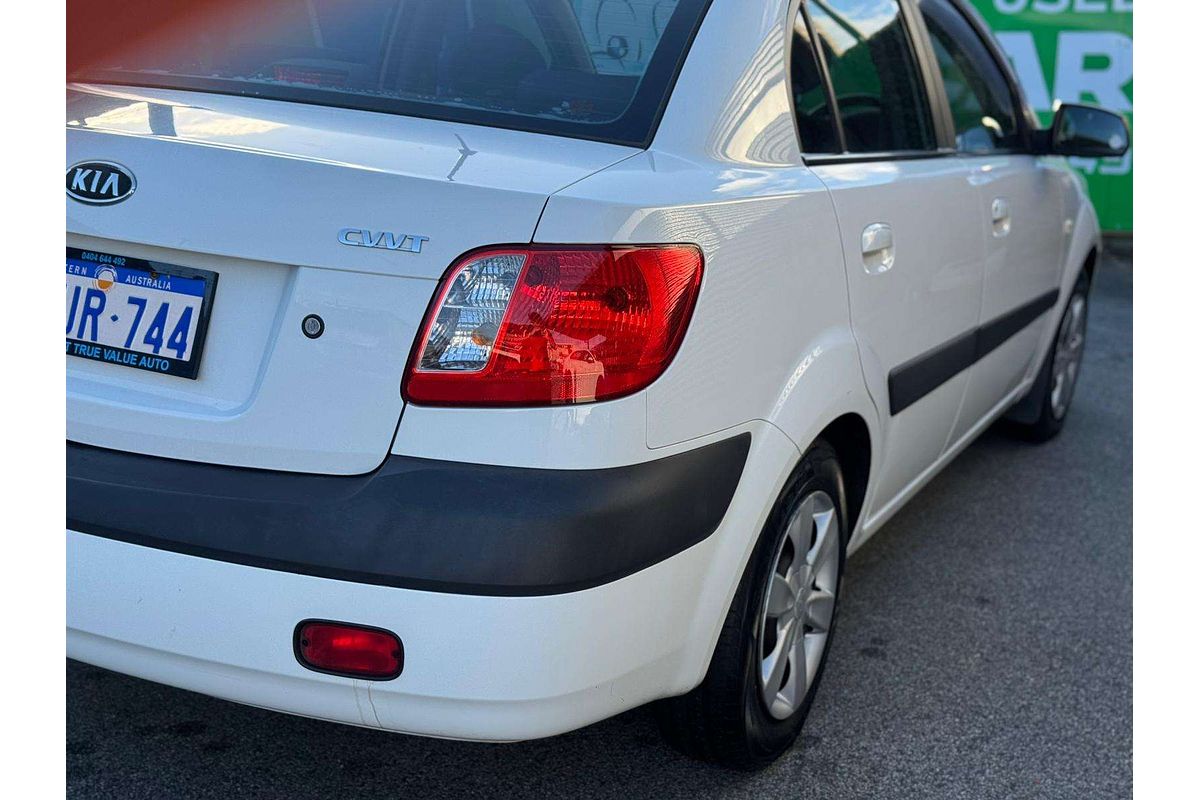 2005 Kia Rio  JB