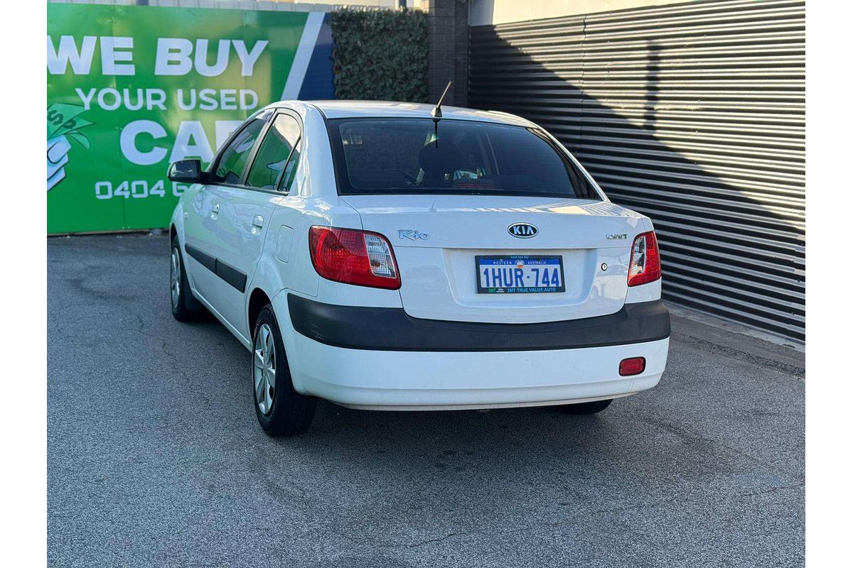 2005 Kia Rio  JB