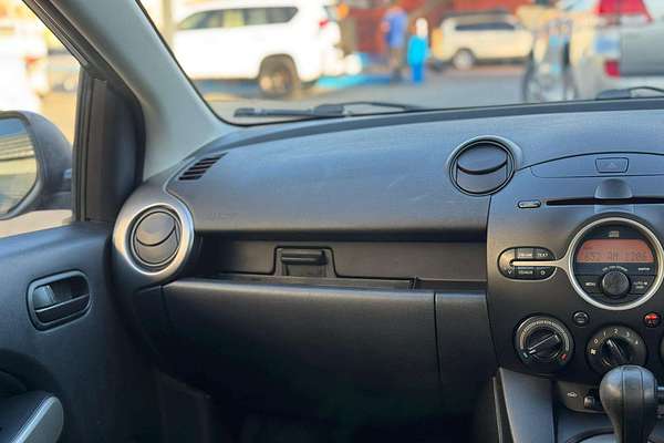2010 Mazda 2 Neo DE Series 1