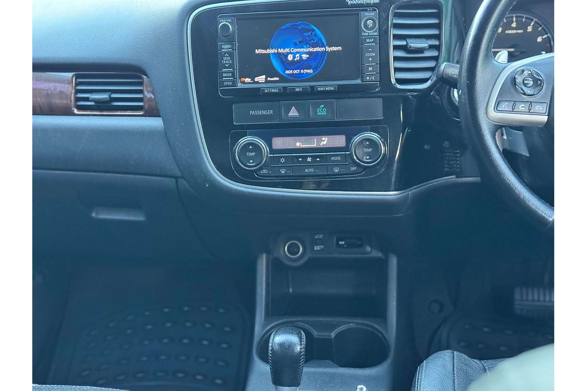 2013 Mitsubishi Outlander Aspire ZJ